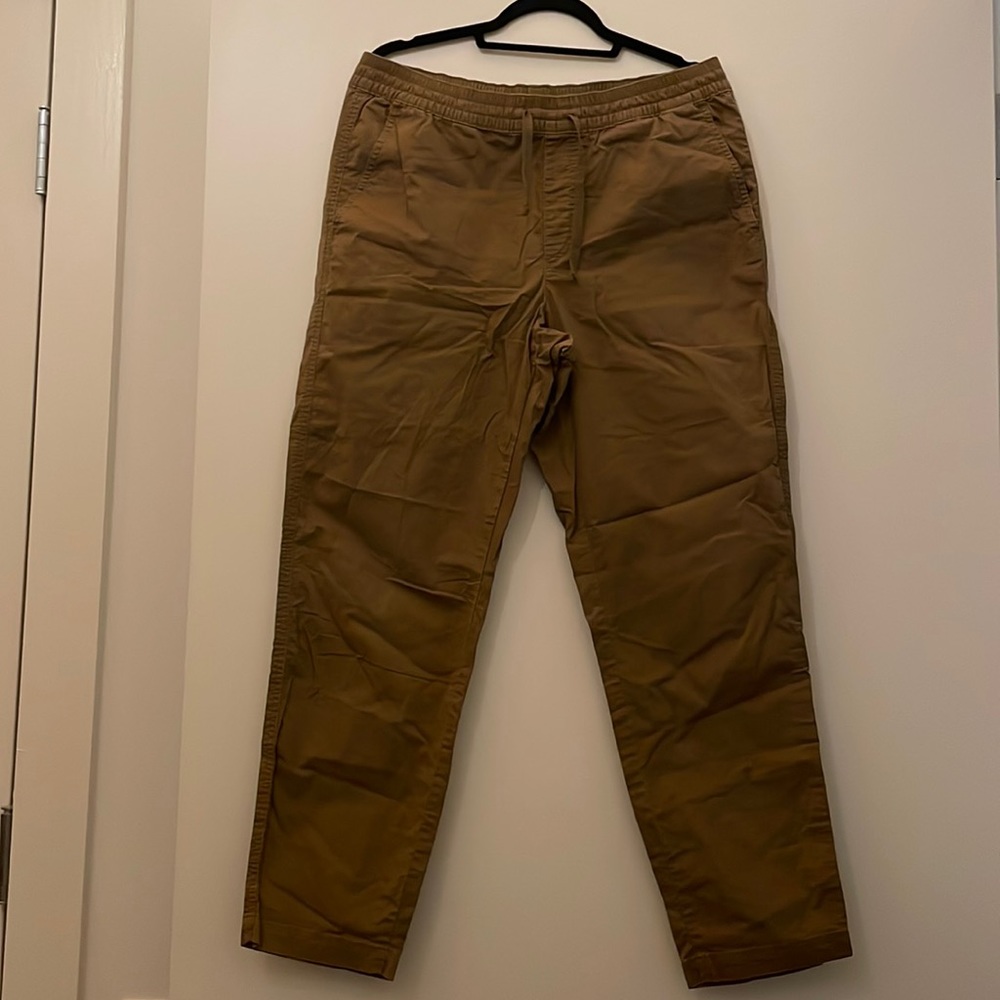 Uniqlo Men’s Beige Khaki’s